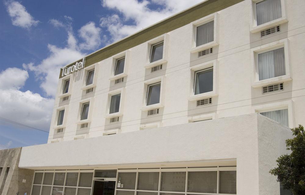 Fato Hotel Querétaro Buitenkant foto