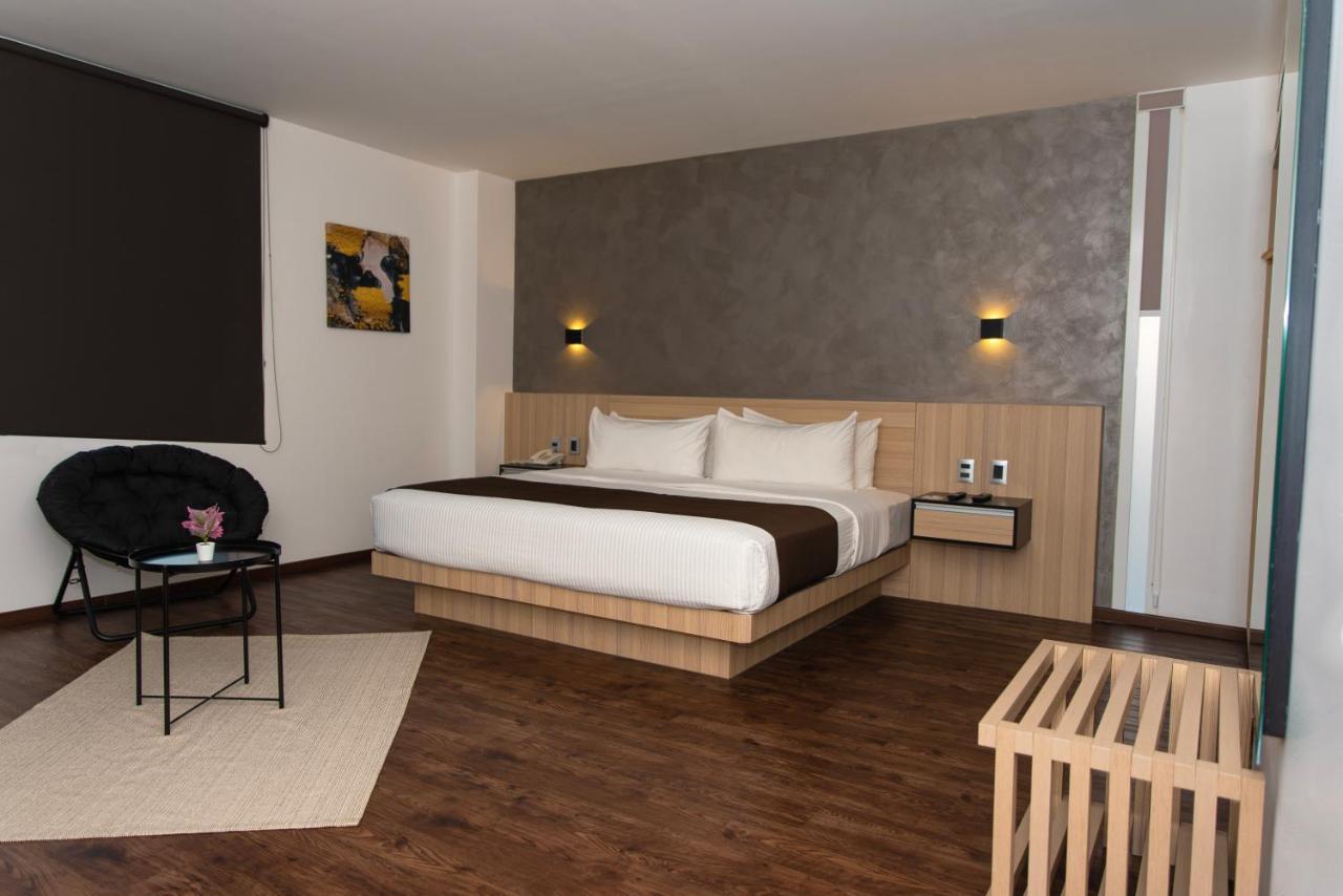 Fato Hotel Querétaro Buitenkant foto