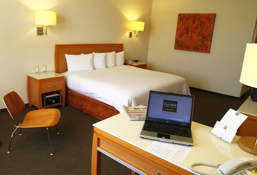 Fato Hotel Querétaro Kamer foto