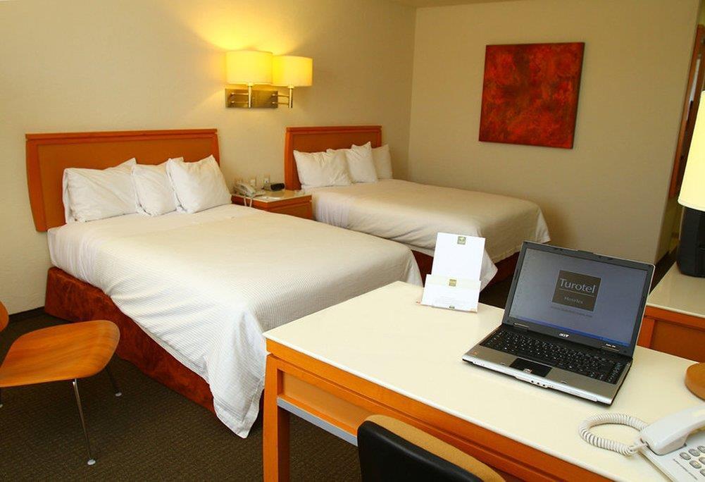 Fato Hotel Querétaro Kamer foto